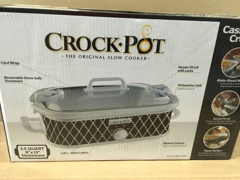 Crock-Pot 3.5 Qt. Casserole Crock Slow Cooker Black and White Pattern open  box in like new condition, KX Real Deal Tools Housewares and more  Minneapolis Auction