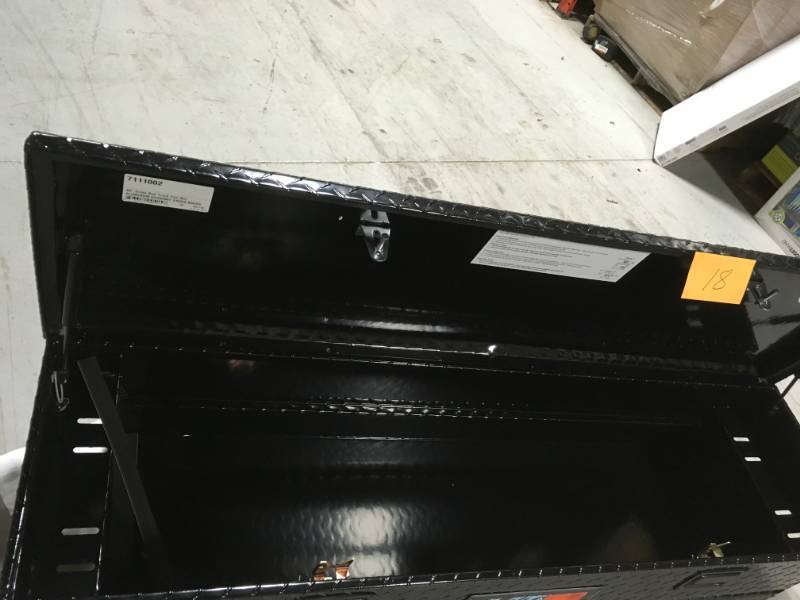 lot 18 image: Lund 60 in. Cross Bed Truck Tool Box in very good condition