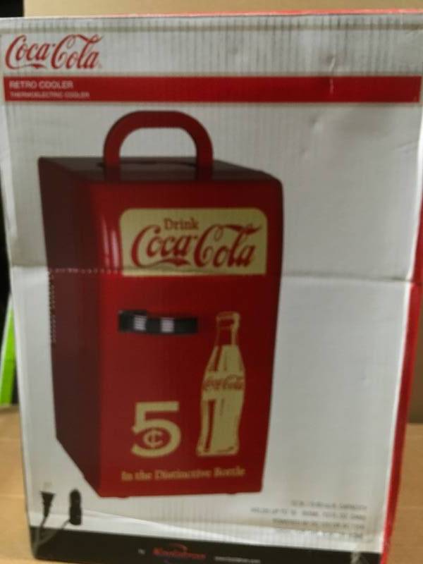 lot 25 image: Coca-Cola 0.77 cu. ft. Retro Mini Refrigerator in Red open box in like new condition