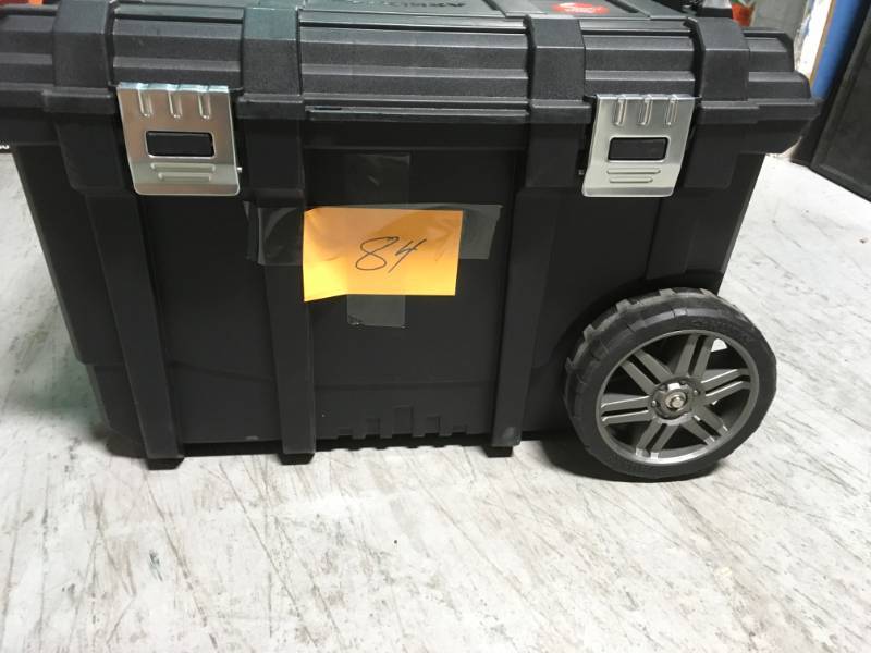 lot 84 image: Husky 26 in. Connect Mobile Tool Box Black SEE PHOTO BROKEN DAMAGE