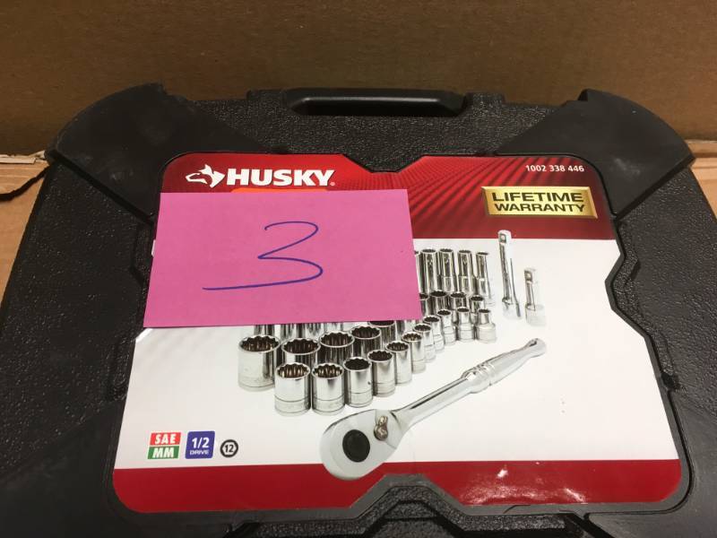 lot 3 image: Husky 12 in. Drive MTS (37-Piece) in like new condition