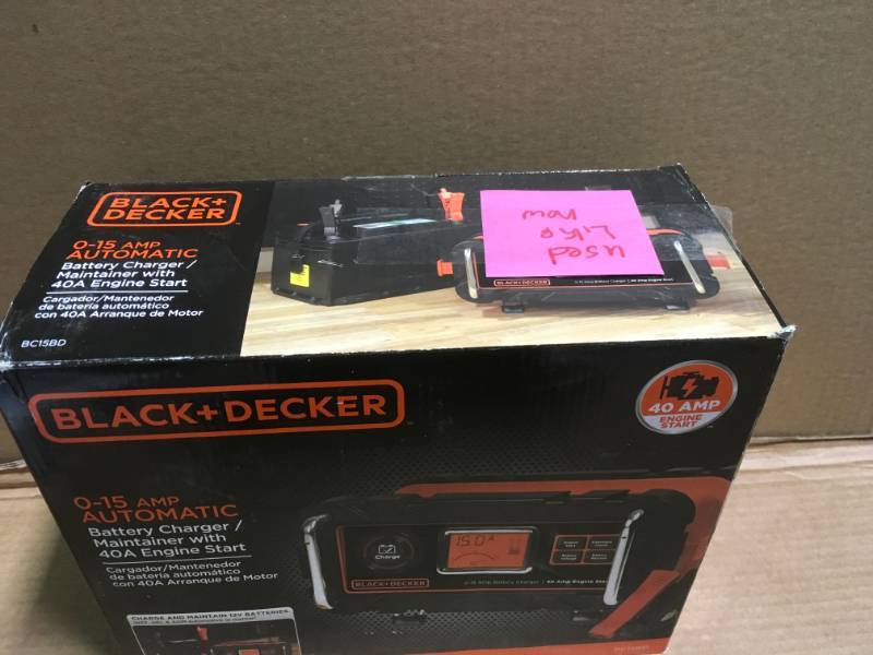 lot 7 image: BLACKDECKER 15 Amp Battery Charger with 40 Amp Engine Start USED in good condition