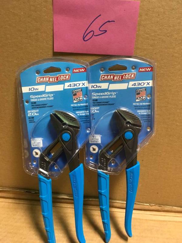 lot 65 image: CHANNELLOCK 10 in. 430X SPEEDGRIP Tongue and Groove Plier QTY 2 in like new condition