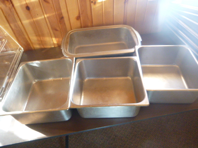 lot 124 image: 4 Steam Table Pans