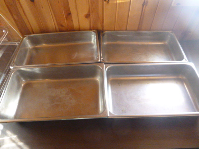 lot 127 image: 4 Steam Table Pans