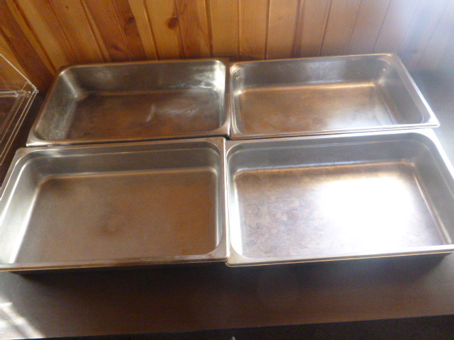 lot 128 image: 4 Steam Table Pans