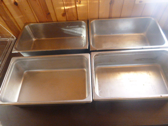lot 132 image: 4 Steam Table Pans