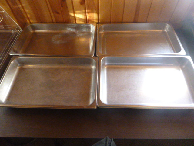 lot 136 image: 4 Steam Table Pans