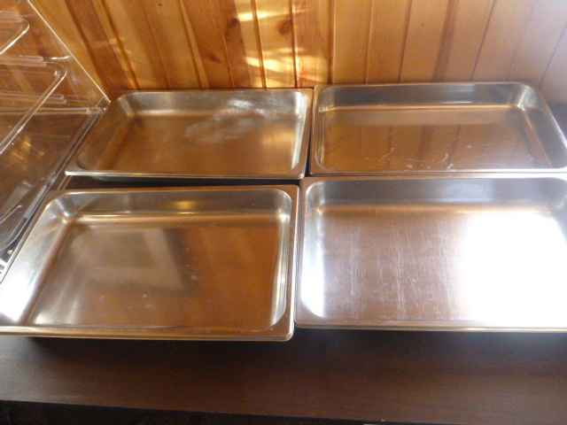 lot 137 image: 4 Steam Table Pans