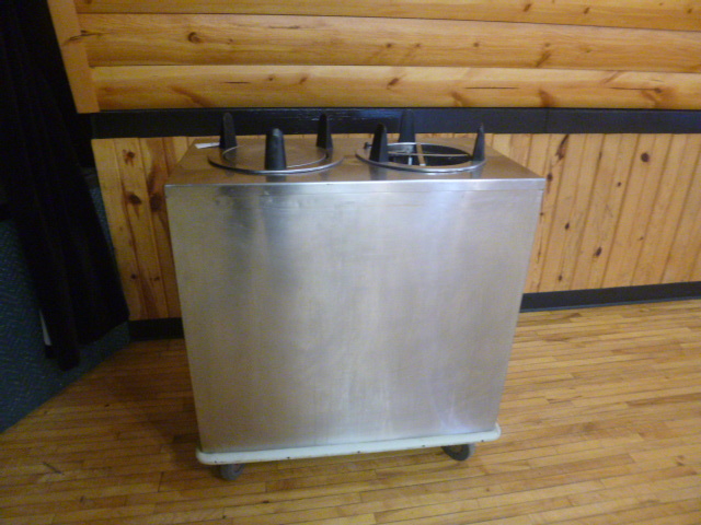 lot 11 image: Serv-O-Lift Heated Dish Dispenser