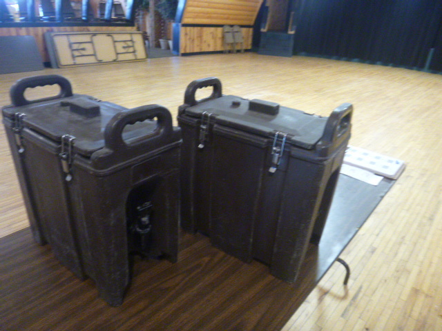 lot 28 image: 2 Silite Beverage Dispensers