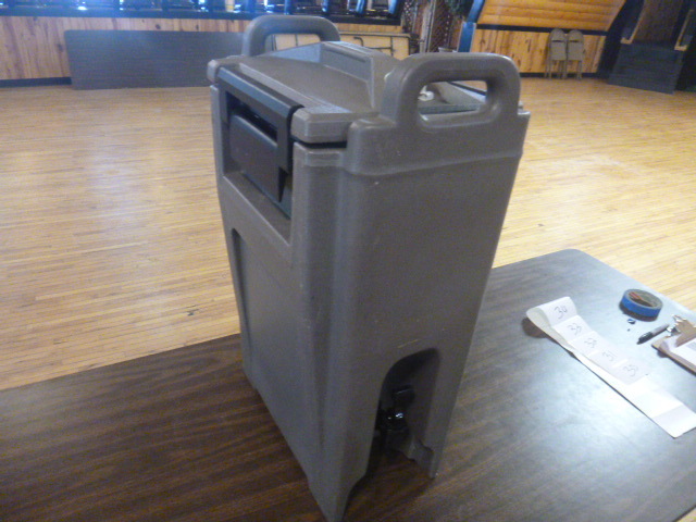 lot 30 image: Cambro Beverage Dispenser