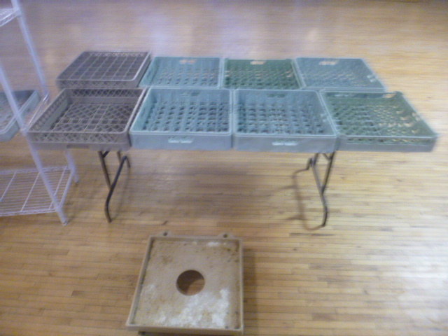 lot 36 image: 7 Glass Racks and 2 Dish Racks