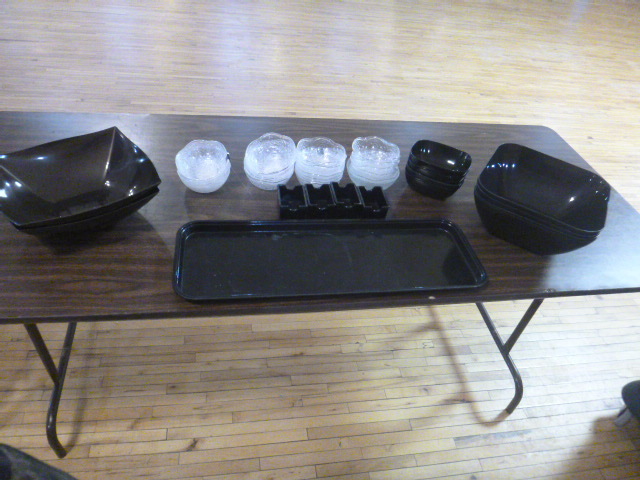 lot 41 image: Salad Bowls