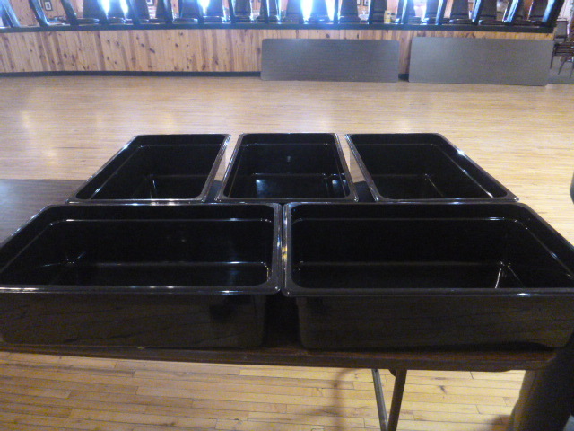 lot 50 image: 5 Cambro Salad Bar Containers