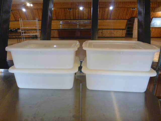 lot 58 image: 4 Produce Bins with Lids