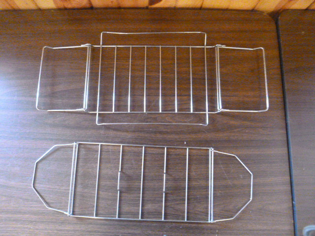 lot 91 image: 2 Stainless Roasting Grates