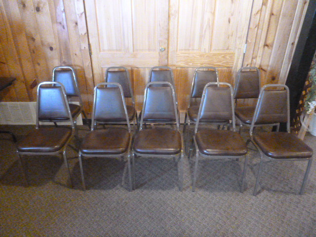 lot 155 image: 10 Vinyl Restaurant Chairs