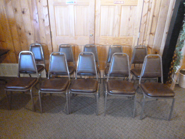 lot 163 image: 10 Vinyl Restaurant Chairs