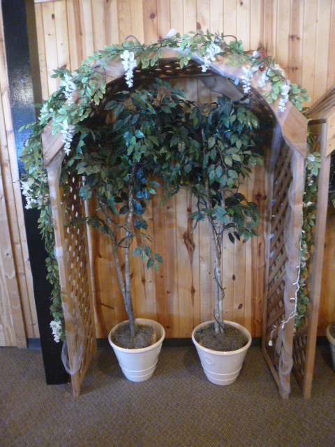 lot 170 image: Trellis and 2 Potted Artificial Trees