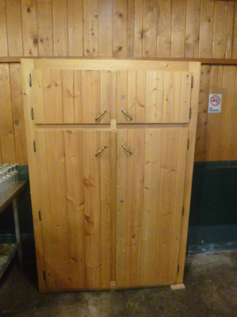 lot 187 image: Wooden Storage Cabinet