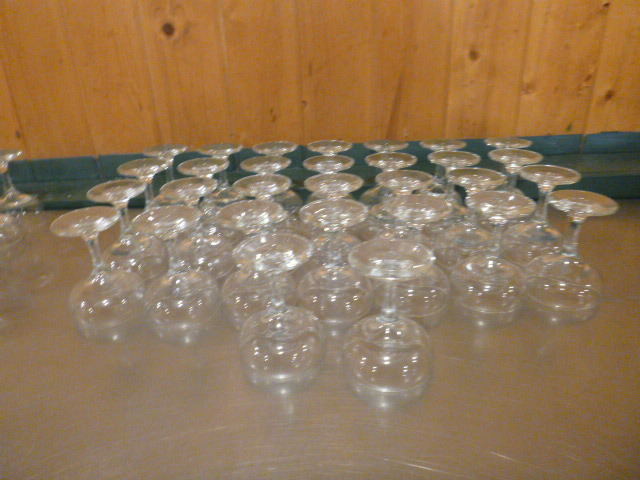 lot 190 image: 30 Champagne Glasses