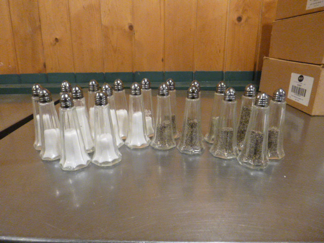 lot 195 image: 9 Sets of Salt and Pepper Shakers