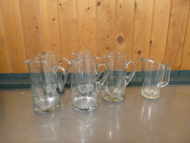 lot 196 image: 6 Glass Water Pitchers