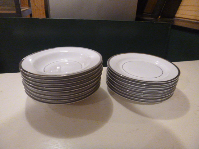 lot 201 image: Porcelain Plates and Bowls
