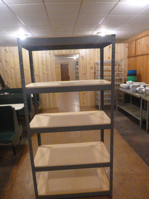 lot 209 image: 5 Tier Shelf