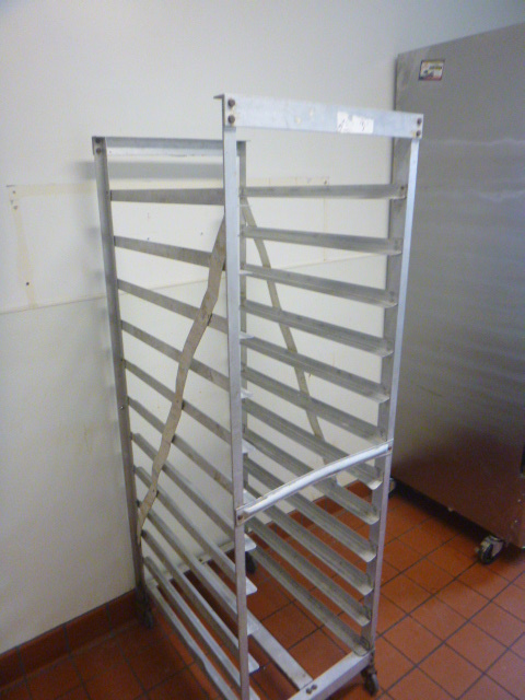 lot 210 image: Tray Rack
