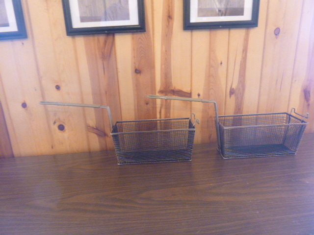 lot 223 image: 2 Fryer Baskets