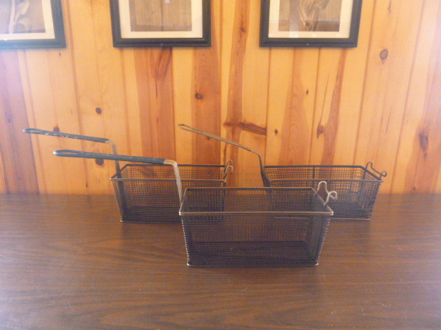 lot 224 image: 3 Fryer Baskets
