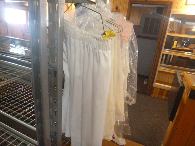 lot 235 image: 11 White Table Cloths