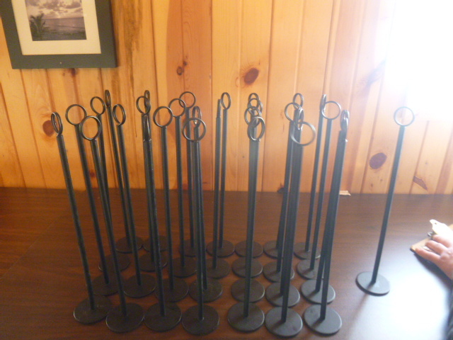 lot 258 image: 29 Table Sign Holders