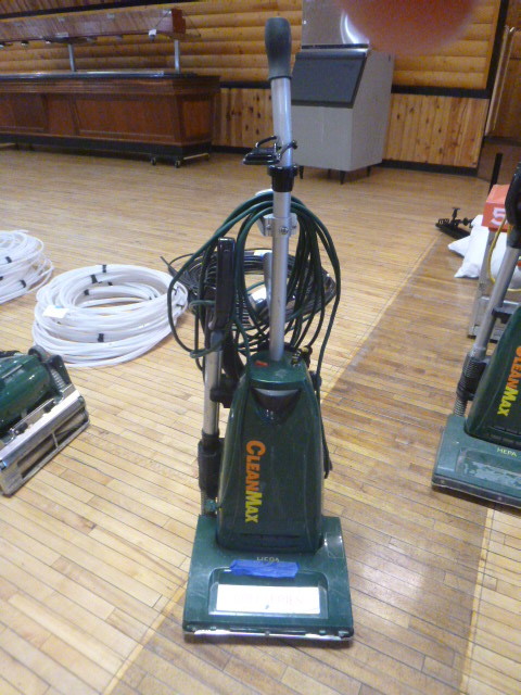 lot 281 image: Clean Max Commercial Vacuum Cleaners
