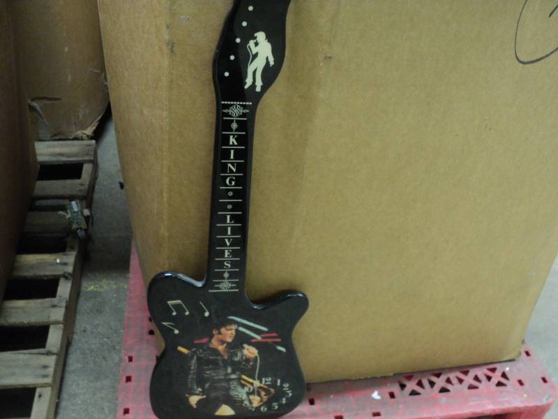 Elvis Clock Guitar clock missing ...