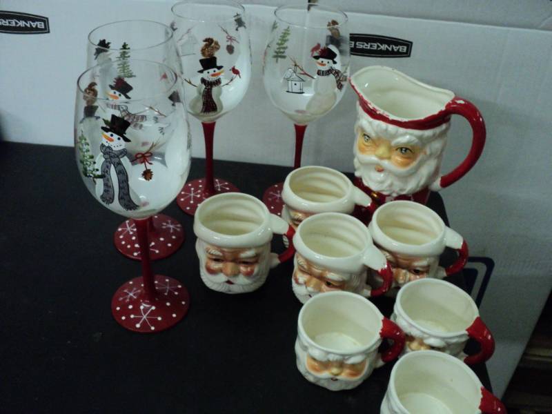 Santa and Snowman Glasses Pitcher ...