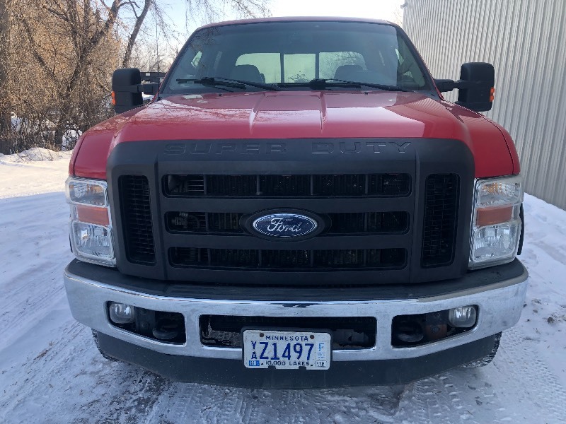 lot 4 image: 2008 FORD F-350 SUPERDUTY 4X4