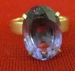lot 5 image: Jewelry