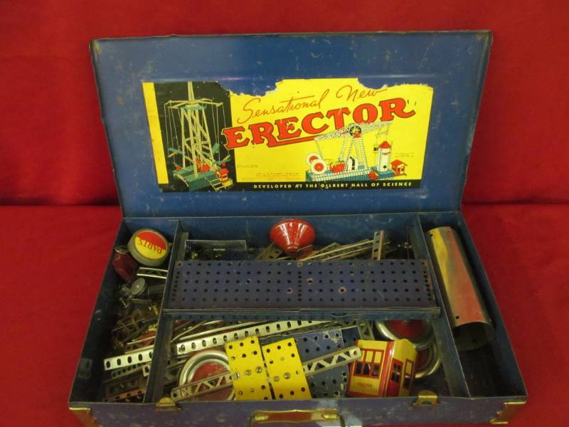 lot 49 image: vintage erector set