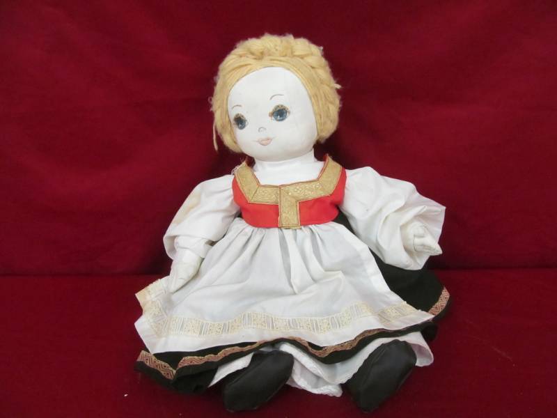 lot 93 image: ragdoll