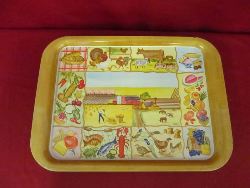 lot 95 image: vintage lap trays