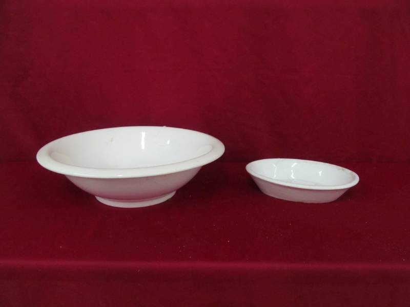 lot 104 image: vintage washbasins