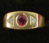 lot 121 image: Jewelry