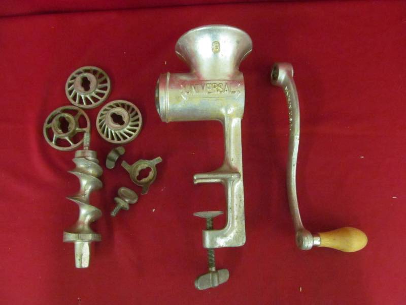 lot 137 image: Universal food chopper