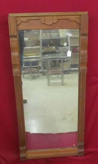 lot 149 image: vintage Eastlake mirror