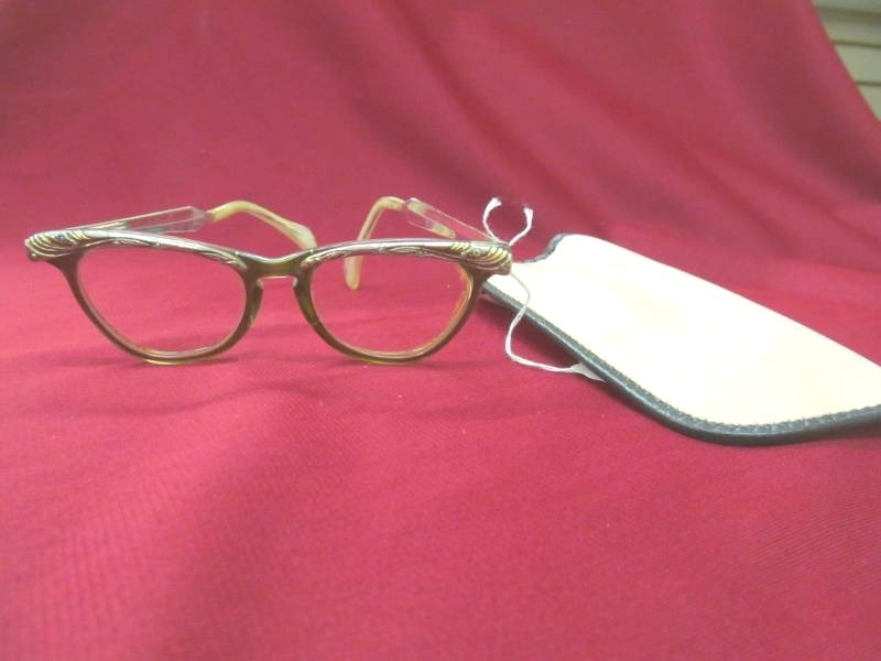 lot 151 image: Vintage Shuron eye glasses