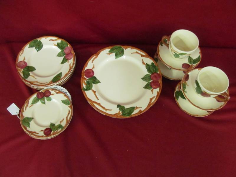 lot 136 image: Franciscan dish set
