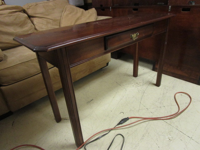 SOFA TABLE